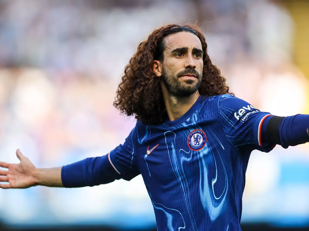 Cucurella Scores Brilliant Header to Put Chelsea Ahead Before Halftime