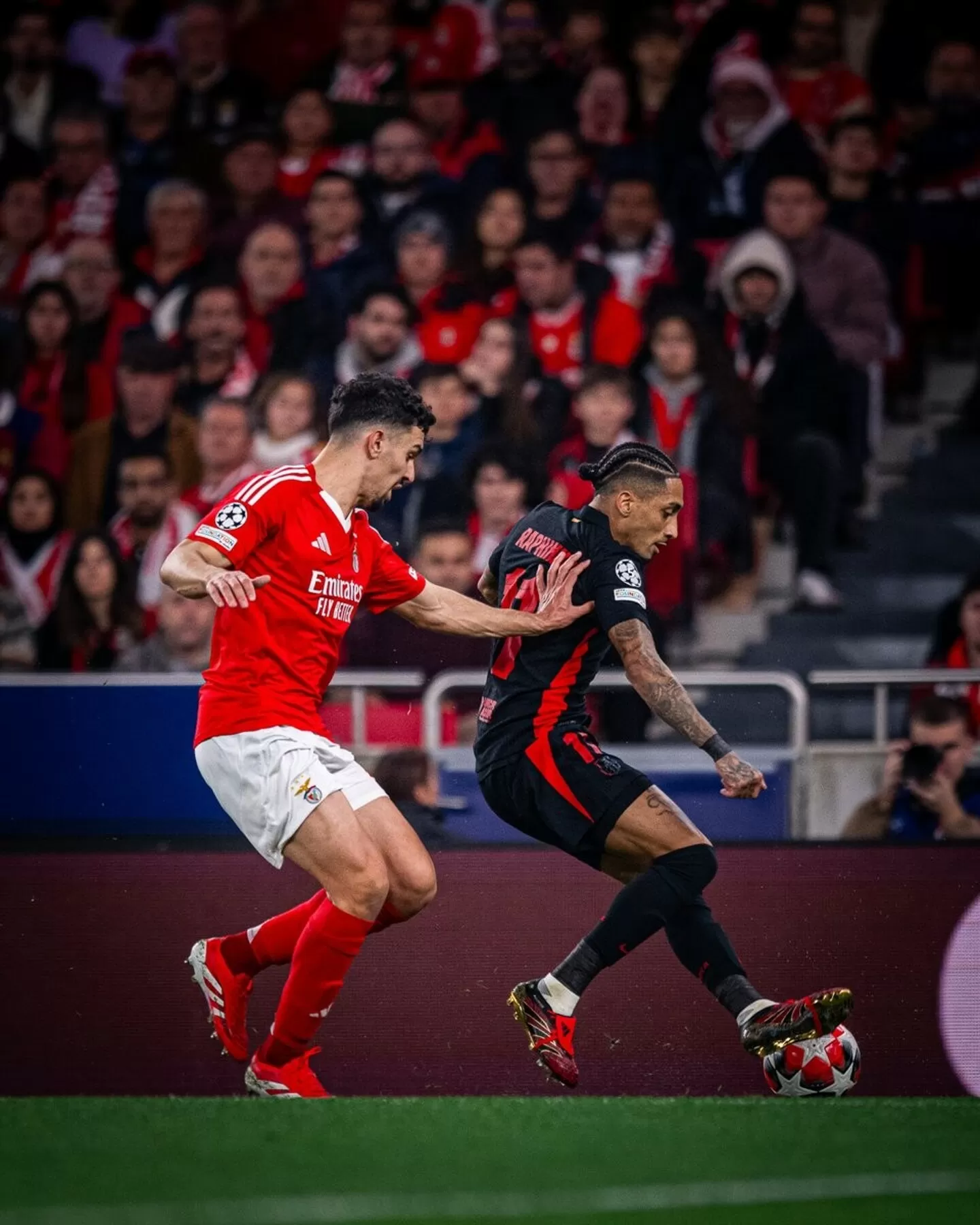 Benfica 4-5 Barcelona: Raphinha, Garcia, and Lewandowski Lead Epic Comeback Victory