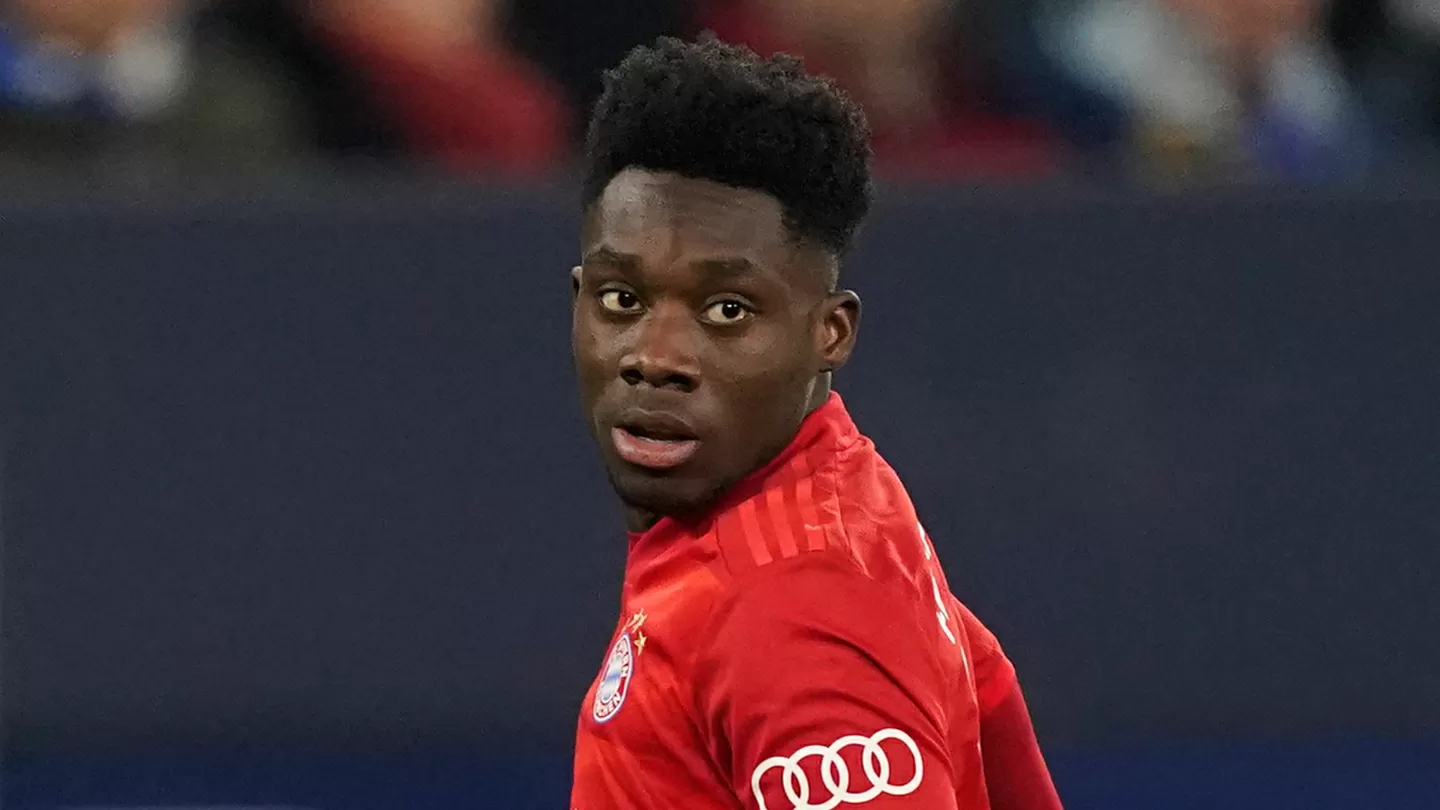 Bayern Munich Confirms Alphonso Davies Sidelined with Hamstring Injury